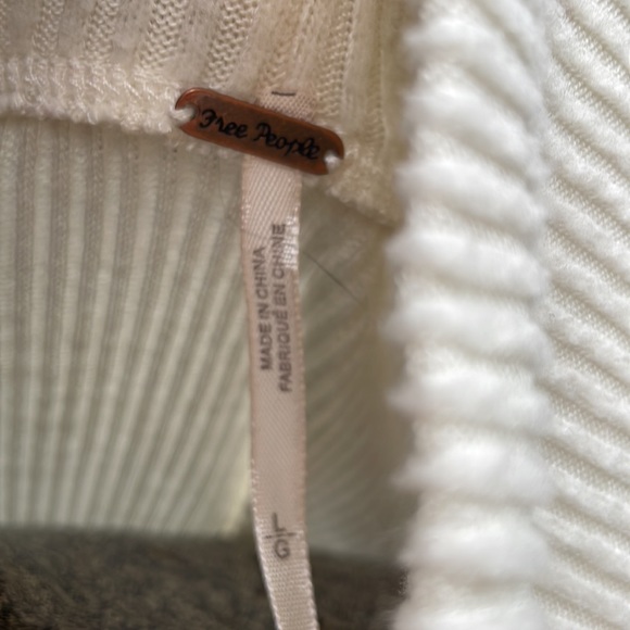 FREE PEOPLE LONG SLEEVE MULTI COLORED SLEEVE TOP/ SWEATER -L-🌈 - Picture 5 of 6